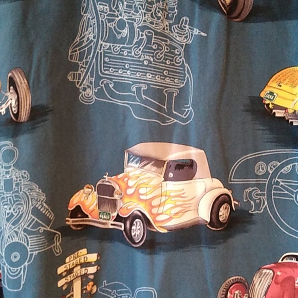 EUC Paradise Found Hawaiian Shirt, Size L - Picture 6 of 6